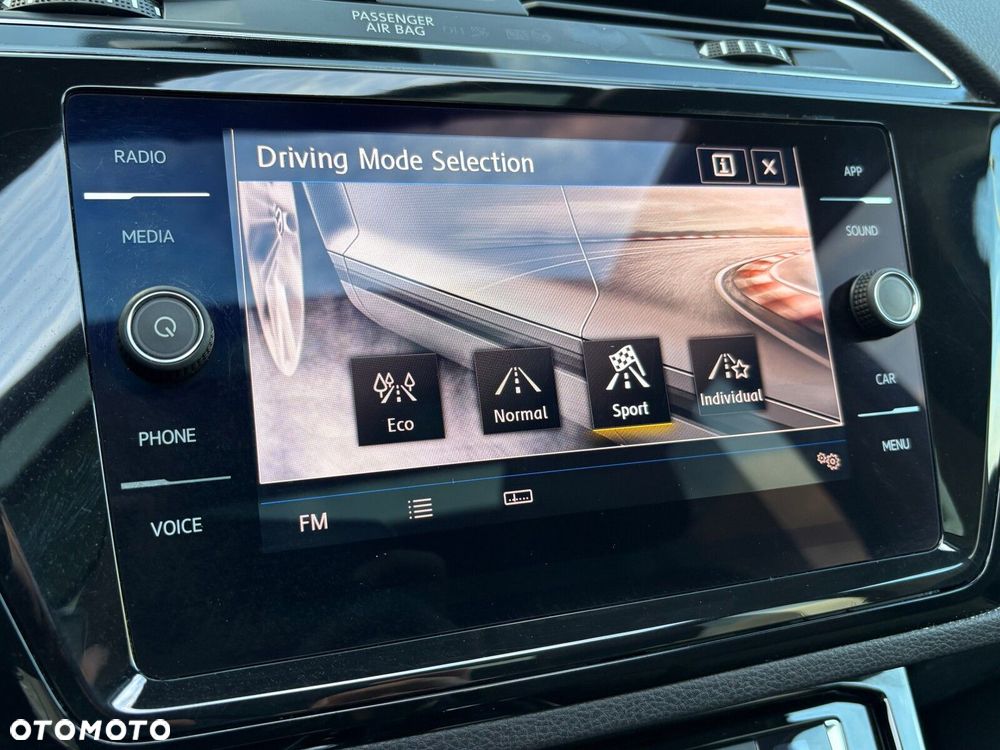 Volkswagen Touran 1.5 TSI EVO Highline DSG - 33