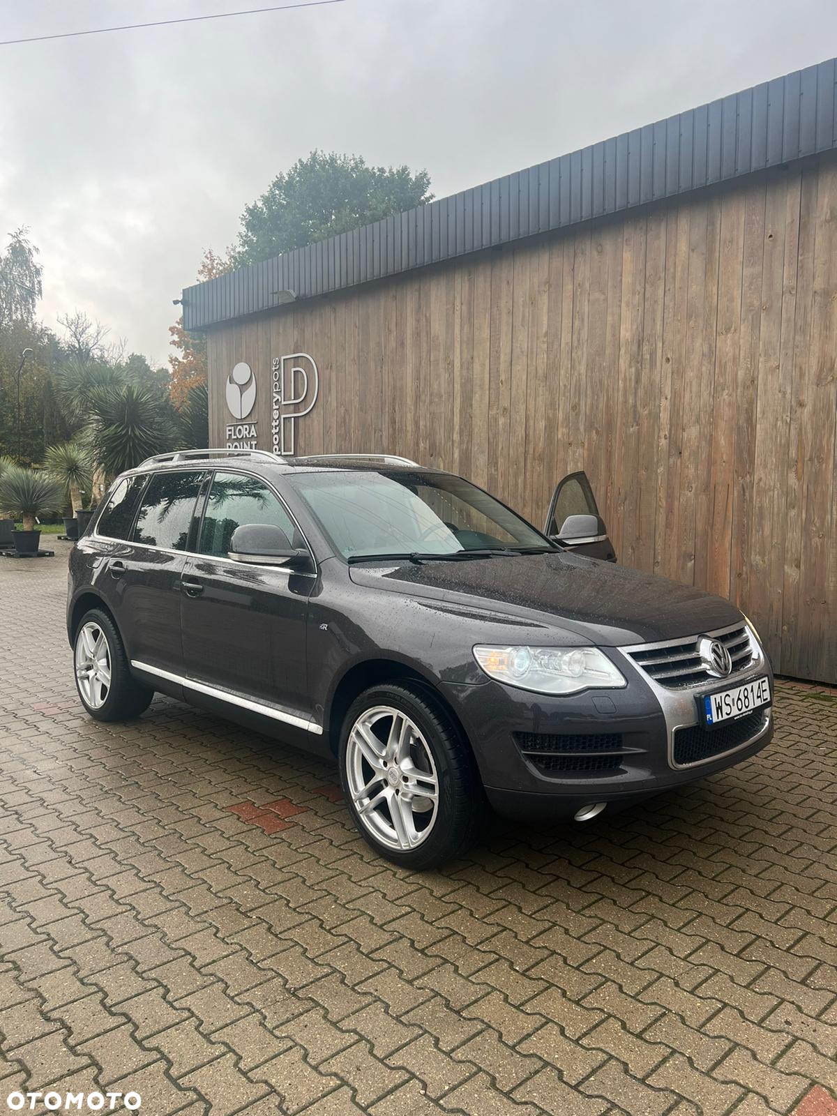Volkswagen Touareg - 2