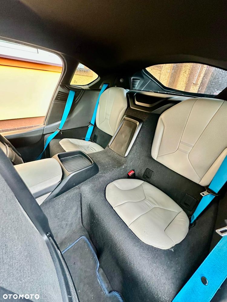 BMW i8 Standard - 8