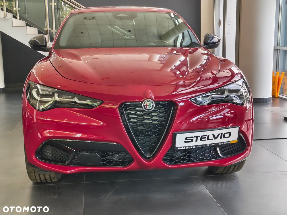 Alfa Romeo Stelvio 2.0 Turbo Intensa Q4 - 18