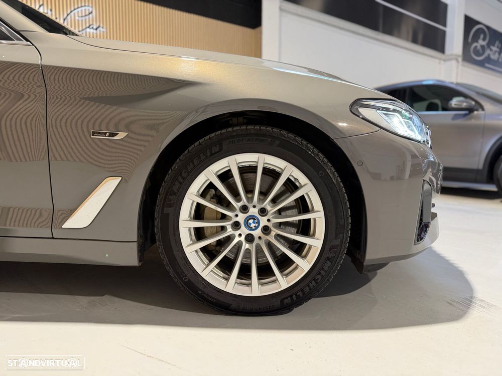 BMW 520 e Aut. Luxury Line - 5