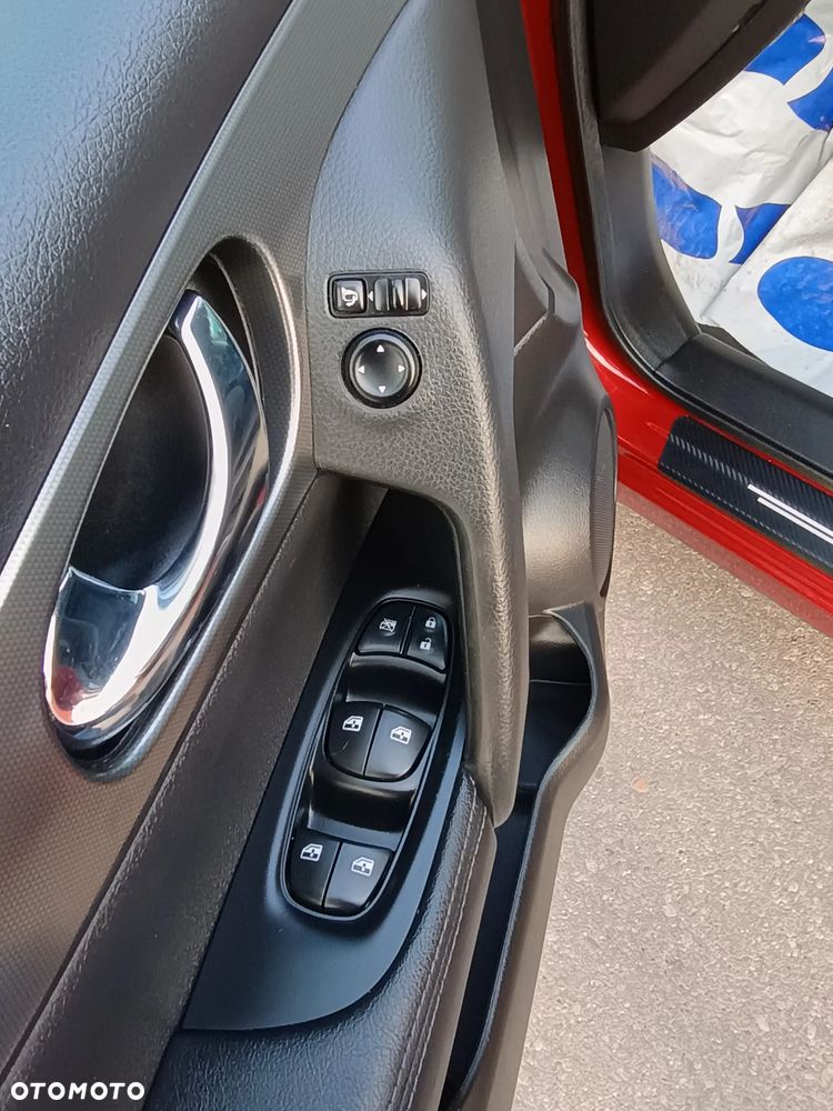 Nissan Qashqai - 17