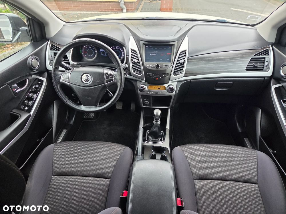 SsangYong/KGM Korando 2.2 e-XDi 220 2WD Crystal - 11