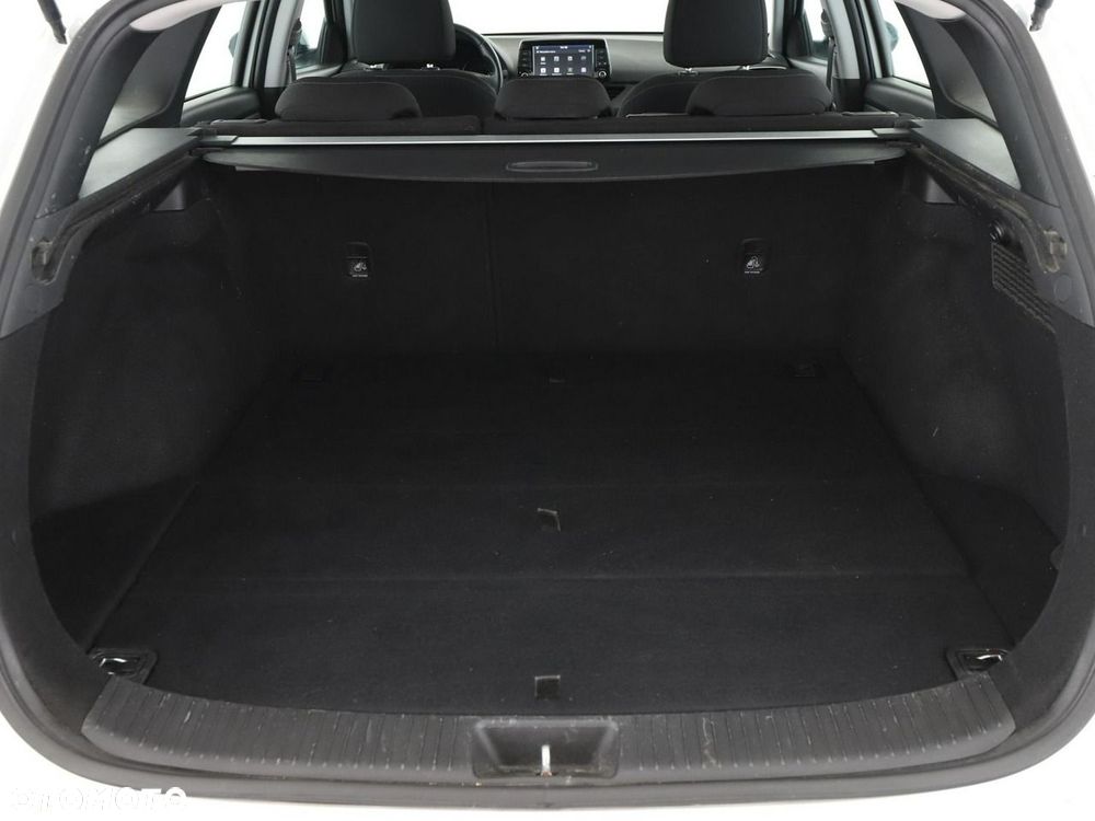 Hyundai i30 1.4 Pure - 21