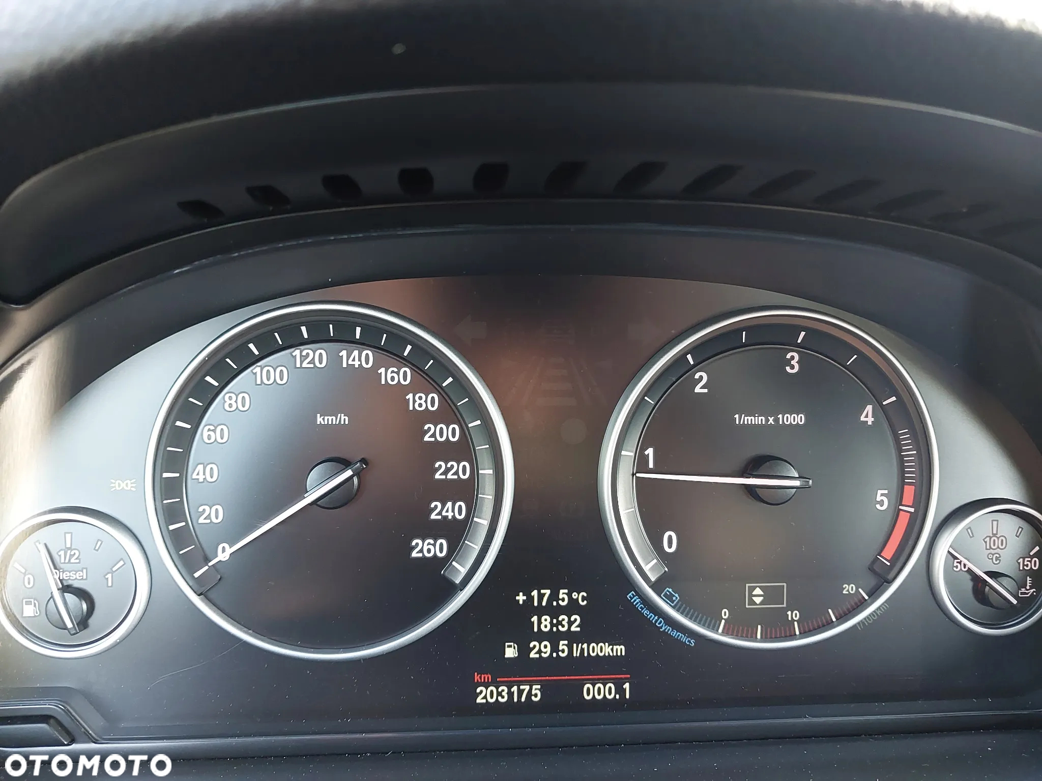 BMW Seria 5 520d - 28