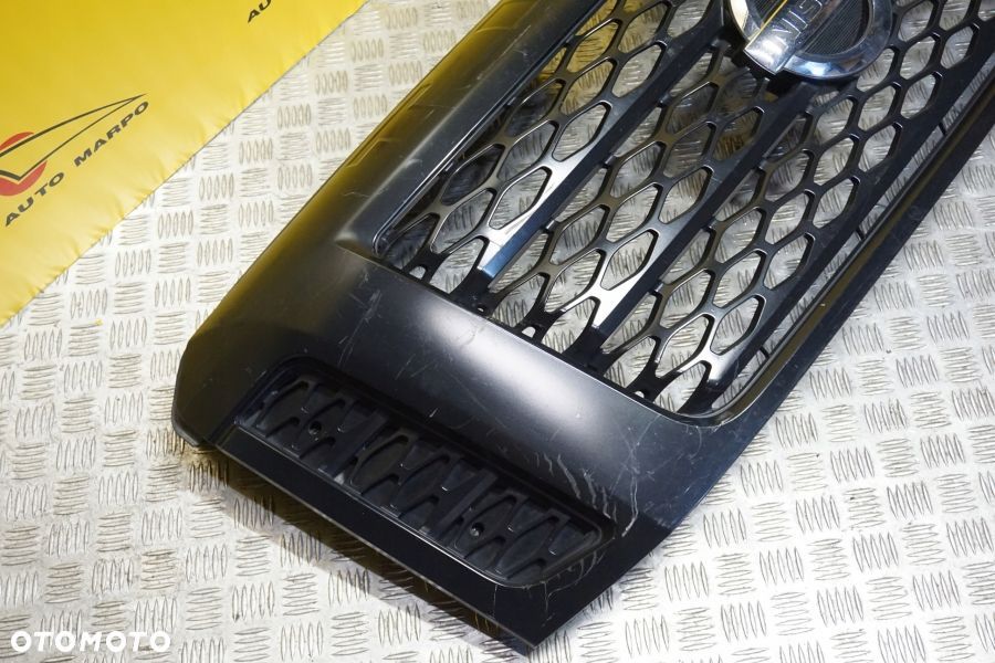 NISSAN TITAN 2016 - 2019 Atrapa Przód Grill USA - 4