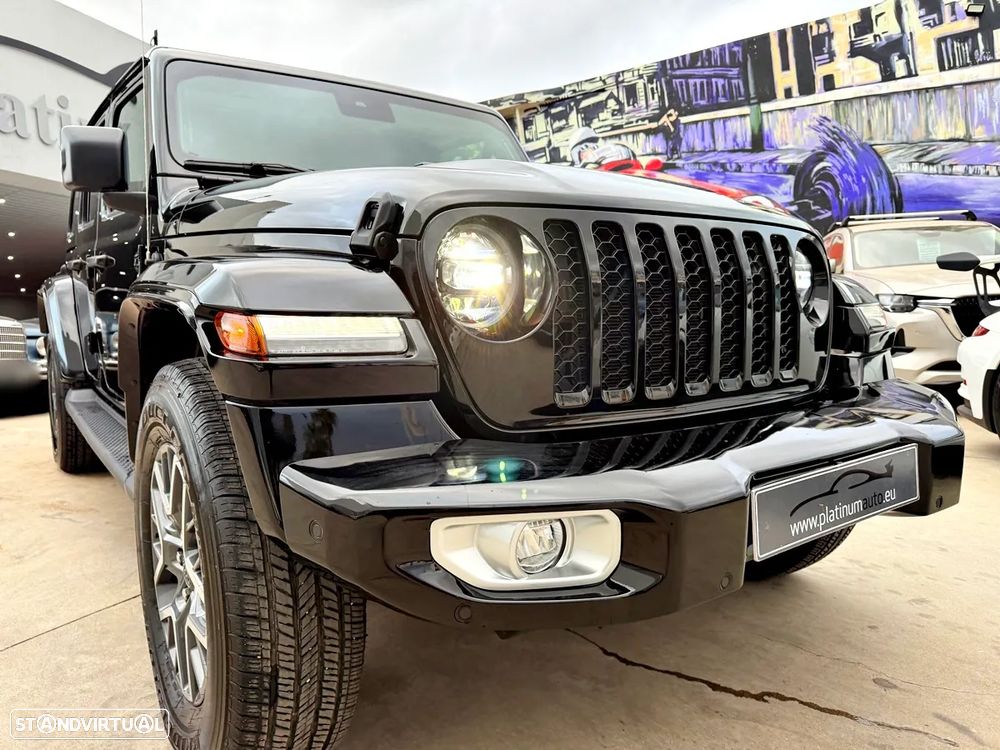 Jeep Wrangler Unlimited - 43