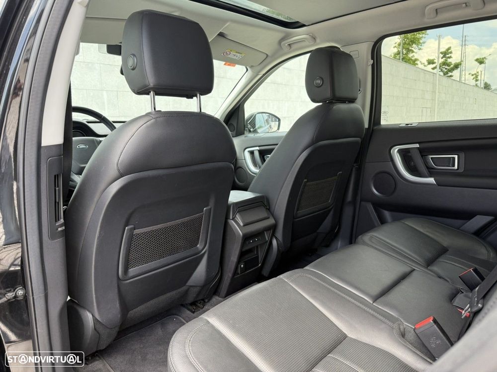 Land Rover Discovery 2.0 TD4 HSE Luxury Auto - 18