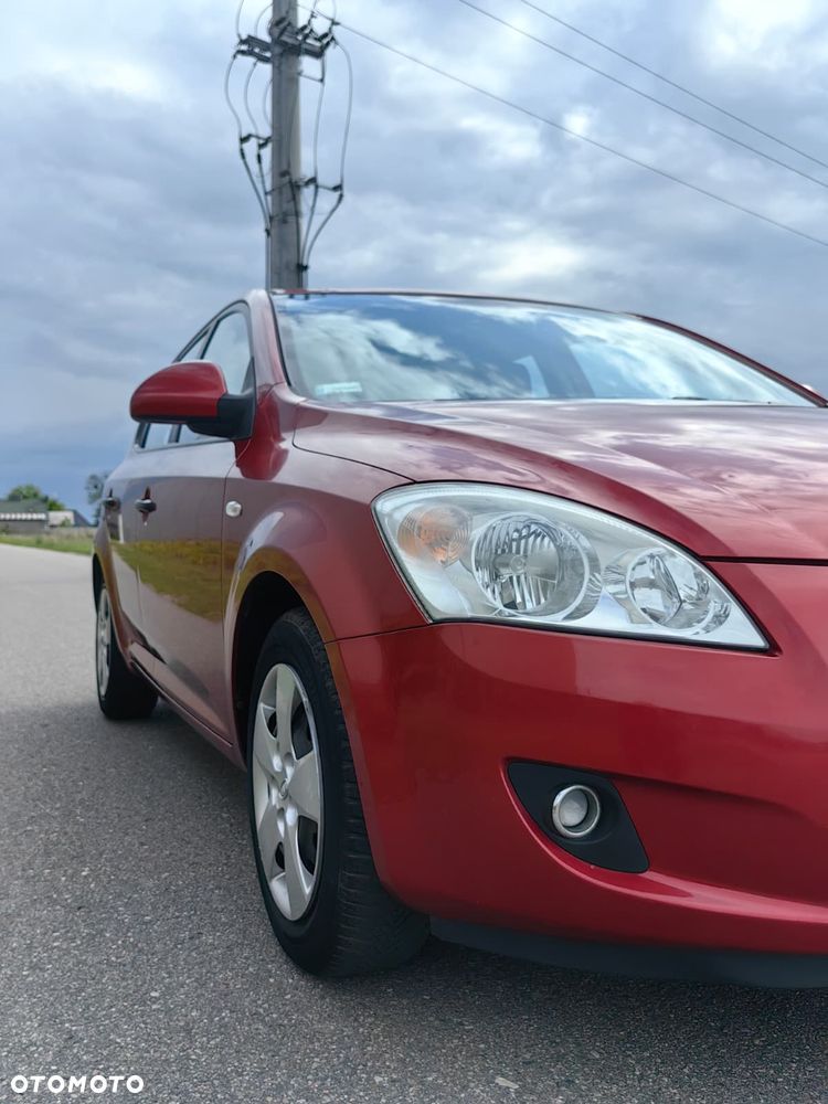 Kia Ceed 1.6 Comfort - 10