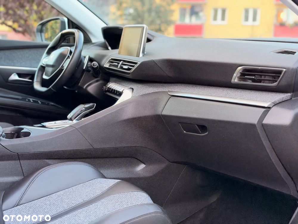 Peugeot 3008 1.2 PureTech Allure S&S EAT6 - 28