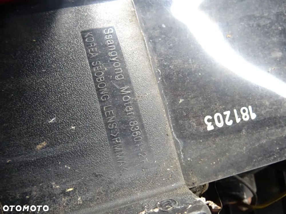 SSANGYONG RODIUS I 04-07 LAMPA PRAWY TYŁ TYLNA - 10