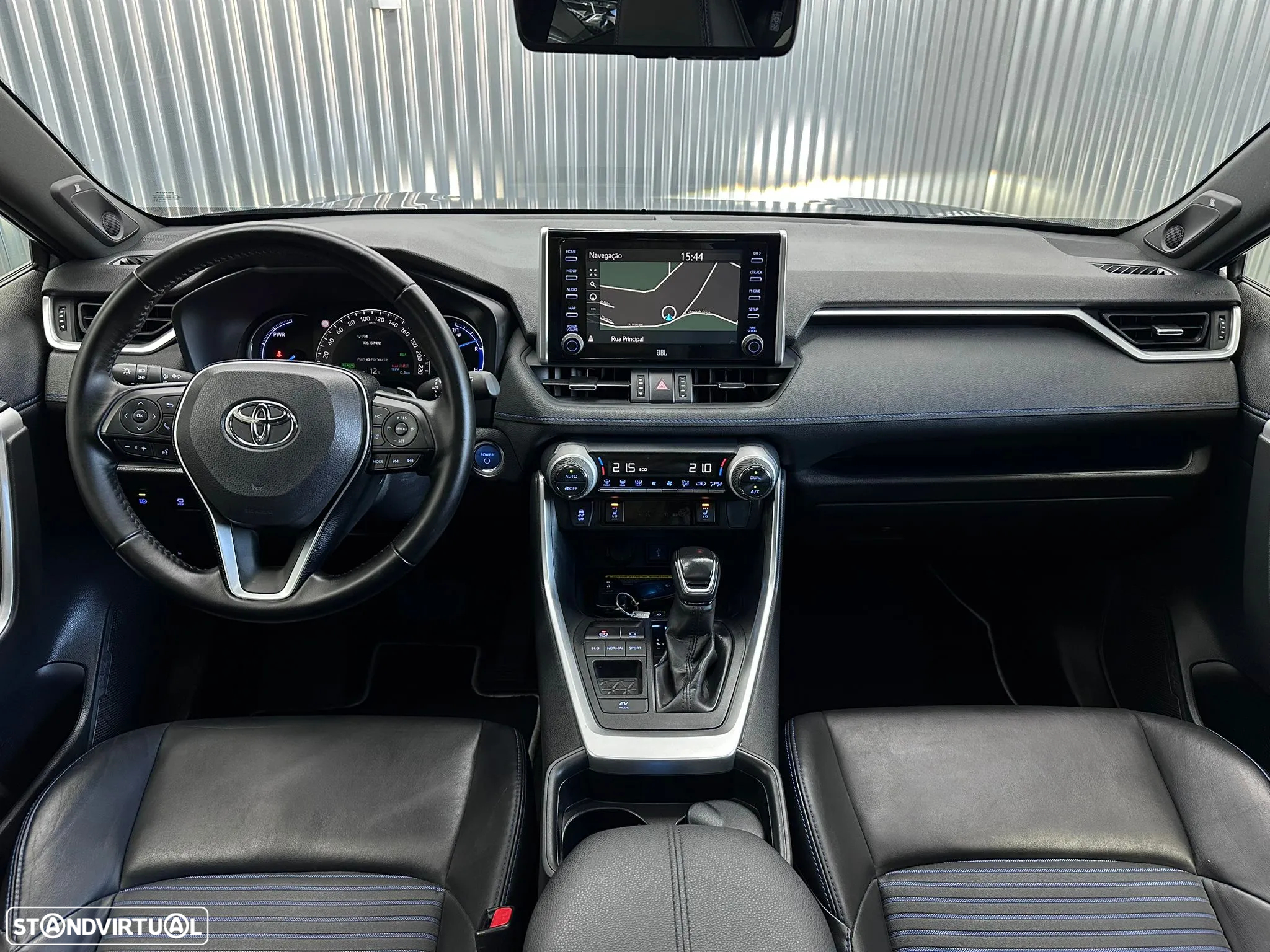 Toyota RAV4 2.5 HDF Lounge - 8