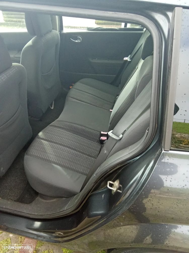 Renault Mégane Break 1.5 dCi Luxe - 8