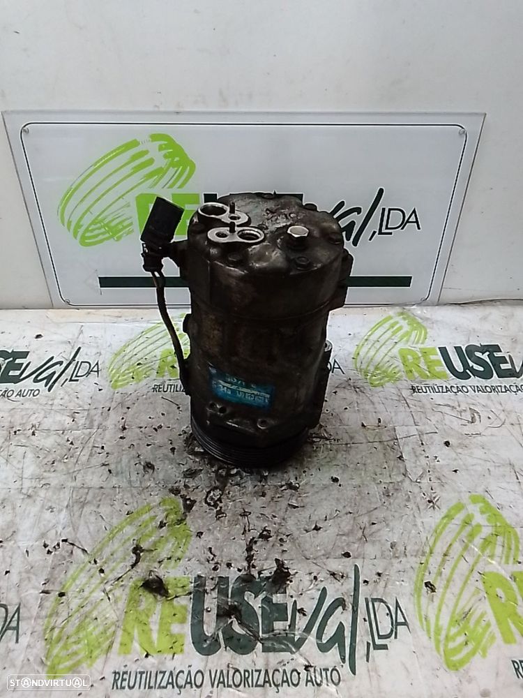 Compressor Do Ar Condicionado Volkswagen Golf Iv (1J1) - 1