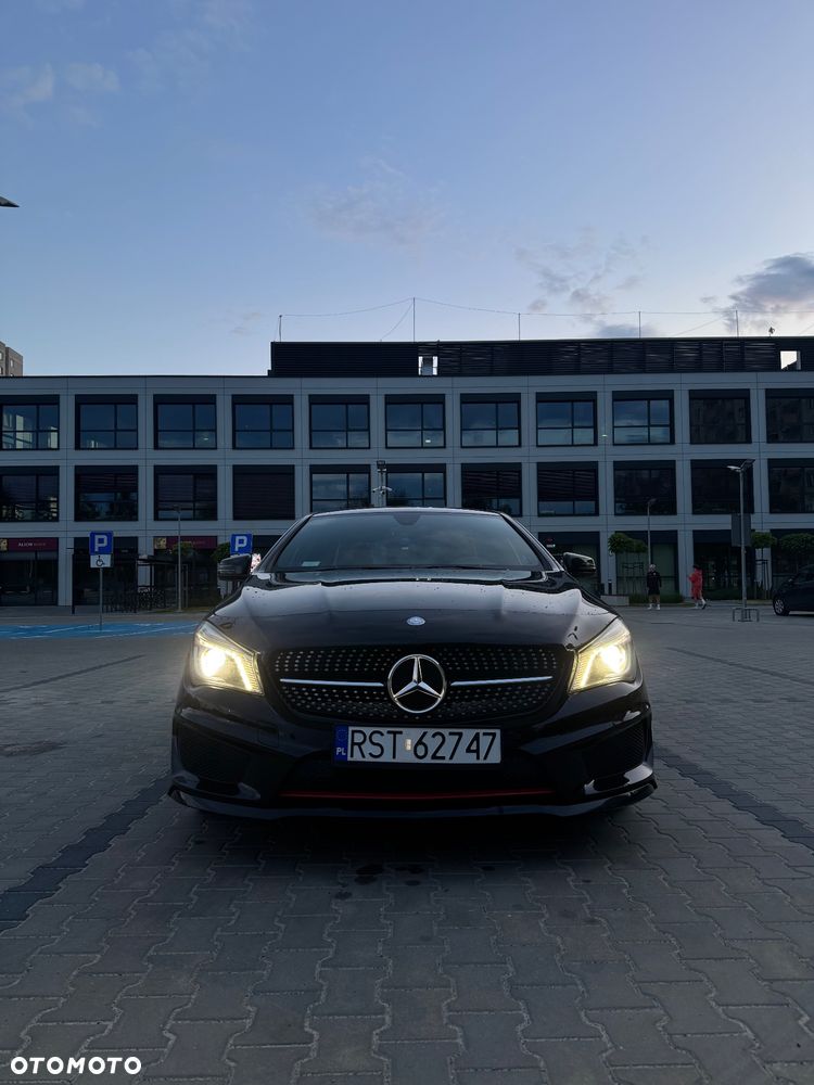 Mercedes-Benz CLA 250 7G-DCT AMG Line - 2