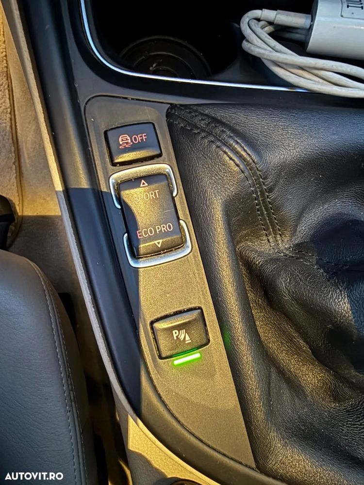 BMW Seria 3 316i - 15