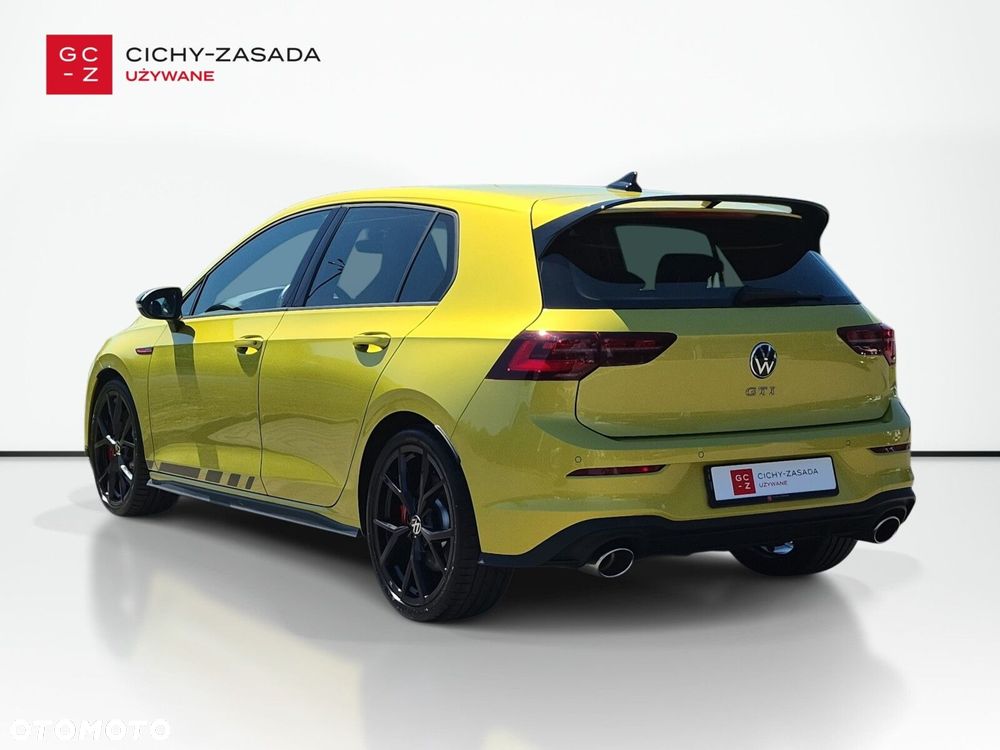 Volkswagen Golf - 3