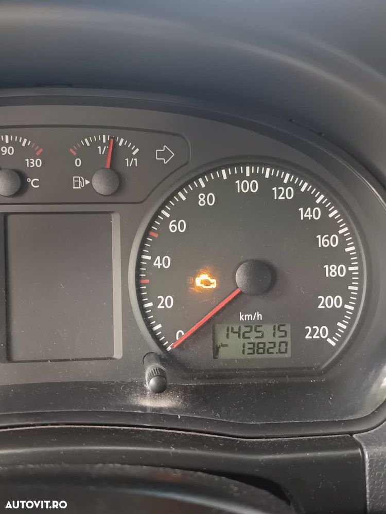 Volkswagen Polo 1.4 Basis - 6
