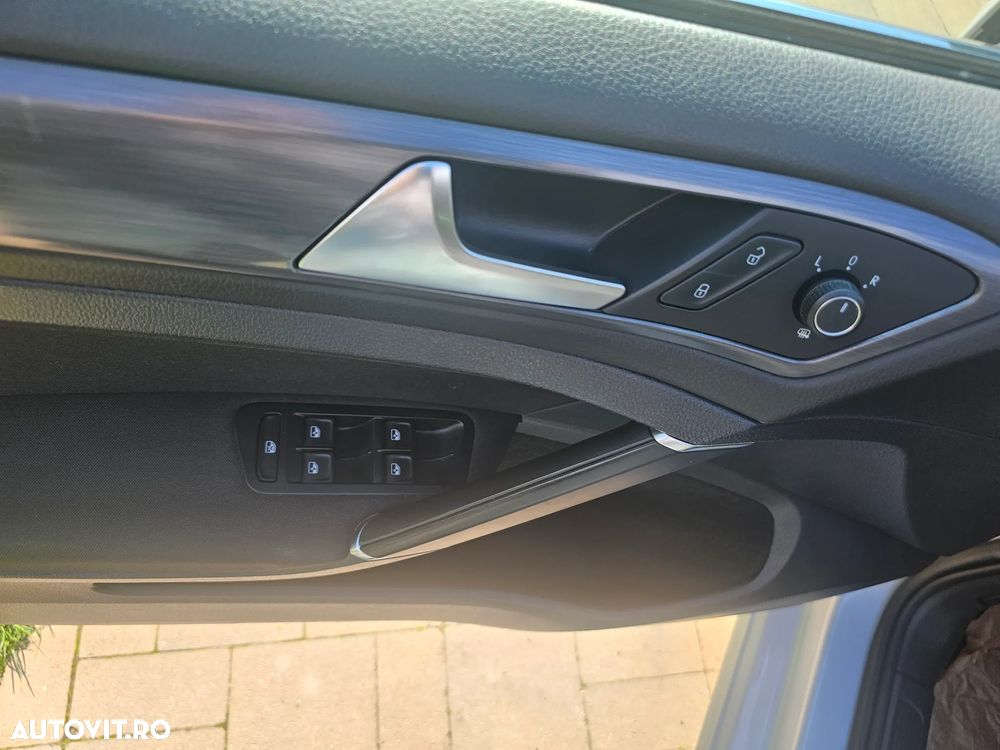 Volkswagen Golf 1.0 TSI Comfortline - 20