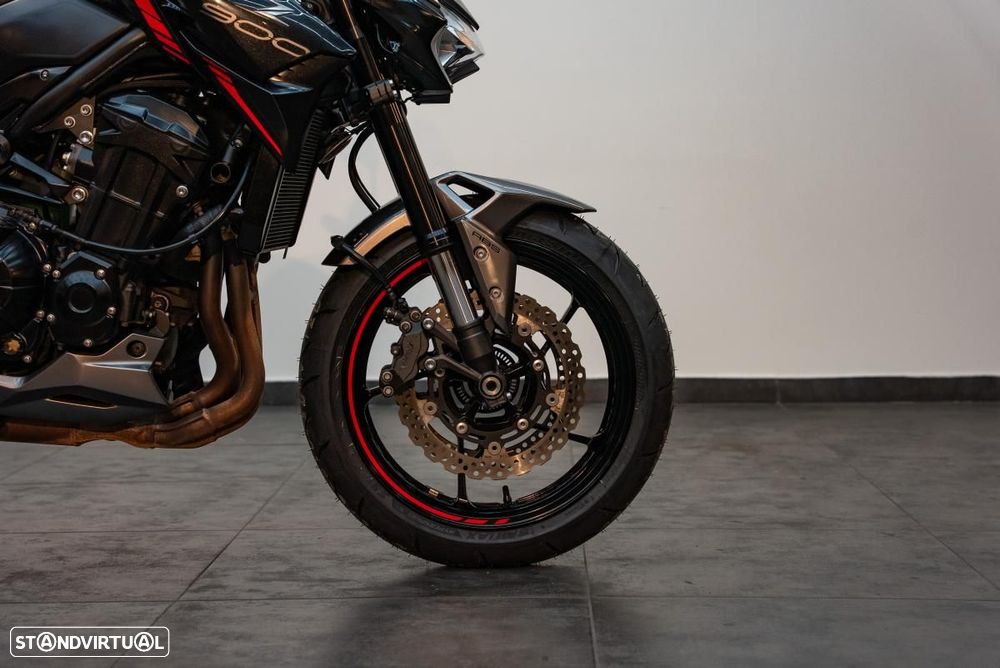 Kawasaki Z 900 - 8