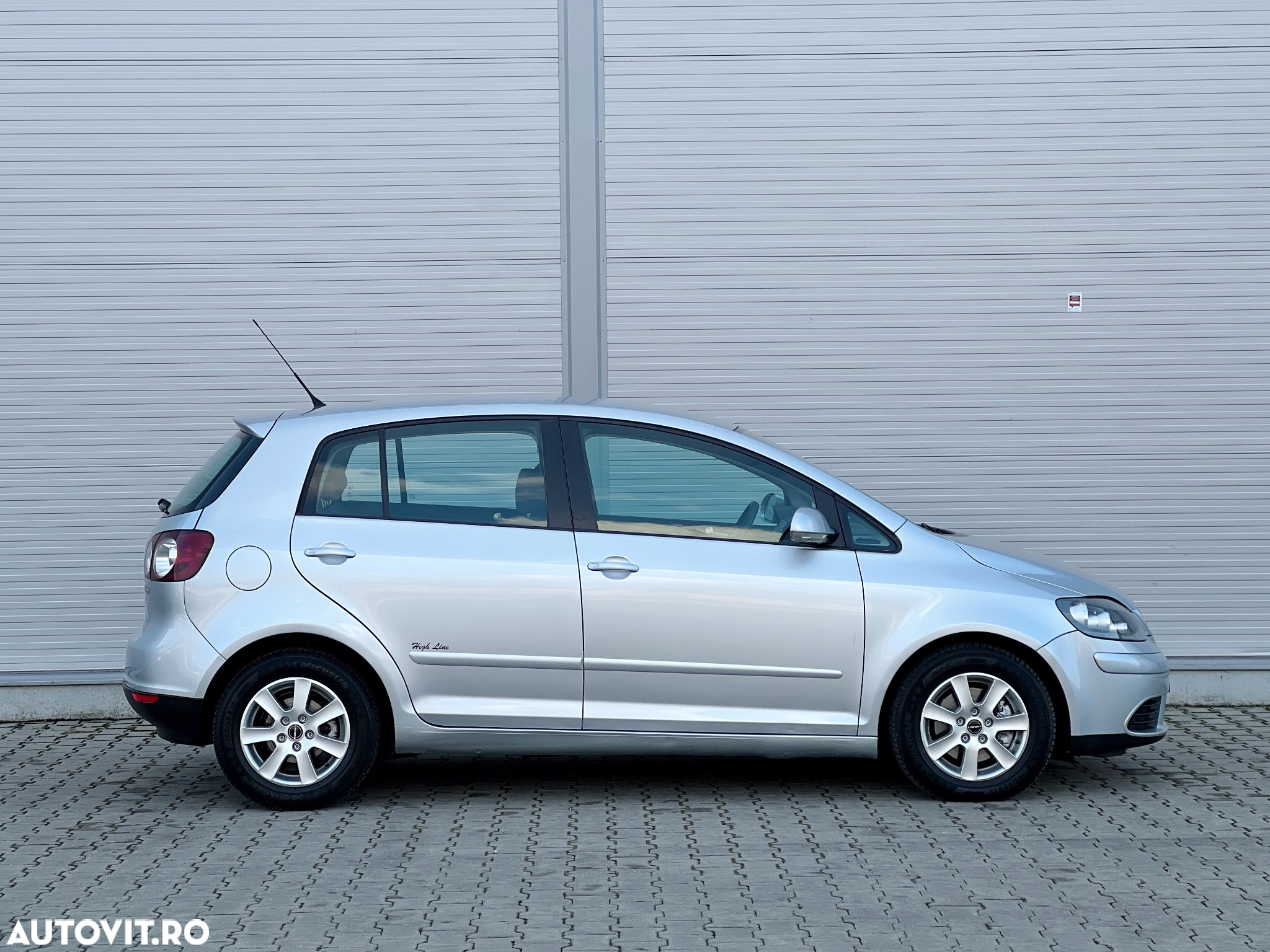 Volkswagen Golf Plus 1.9 TDI Comfortline DSG - 5