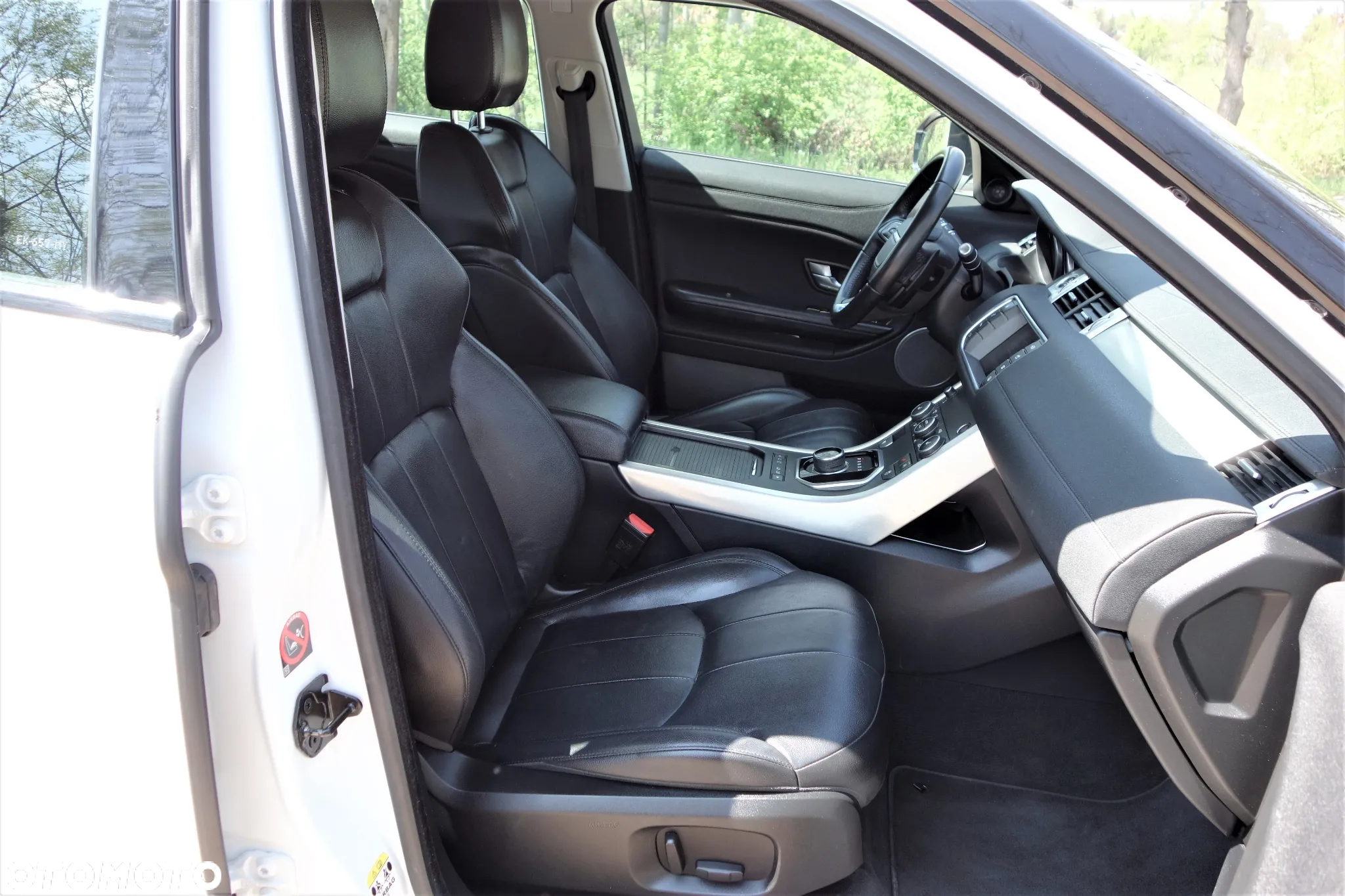 Land Rover Range Rover Evoque - 21
