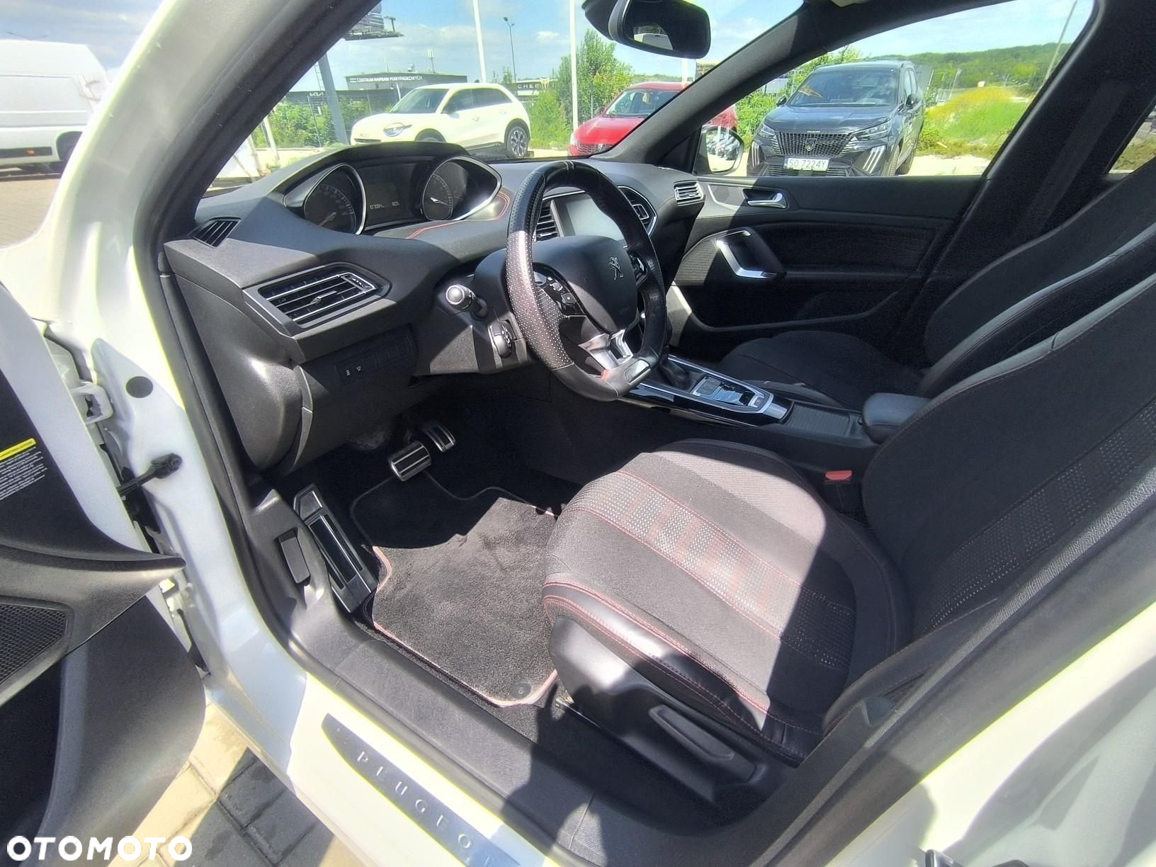 Peugeot 308 - 16