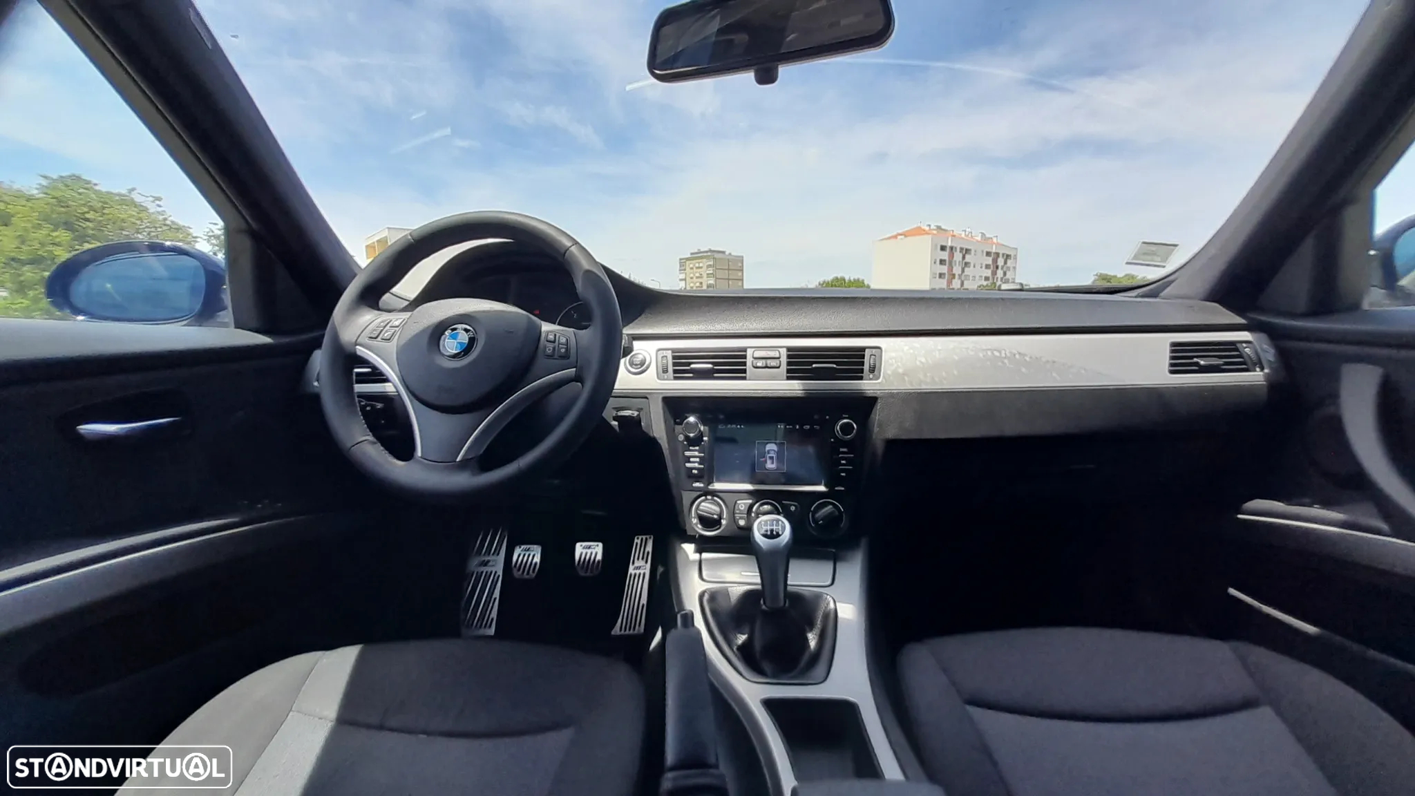 BMW 320 d Sport - 12