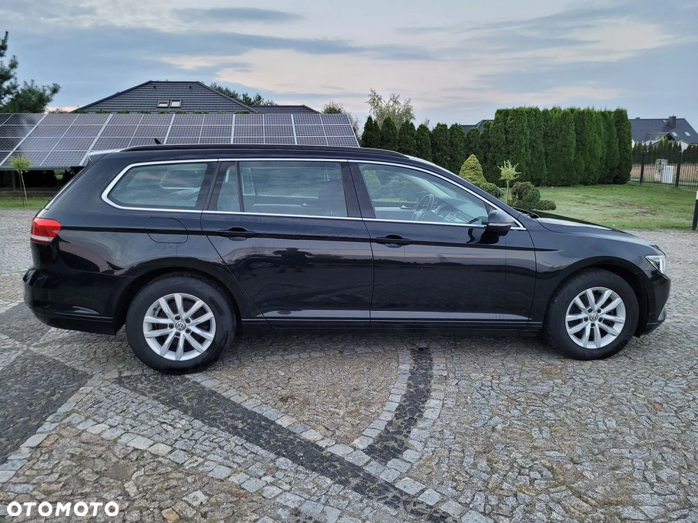 Volkswagen Passat 2.0 TDI SCR DSG Comfortline - 34