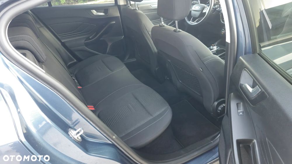 Ford Focus 1.0 EcoBoost Active X - 17