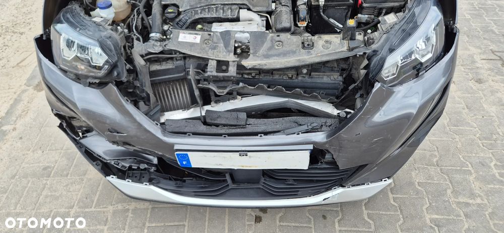 Peugeot 2008 1.2 PureTech Allure S&S EAT8 - 12