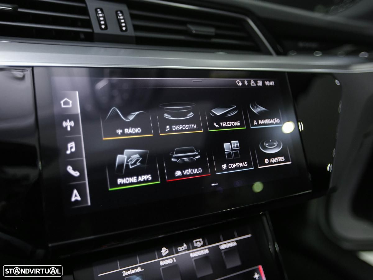 Audi e-tron 50 quattro S line - 25