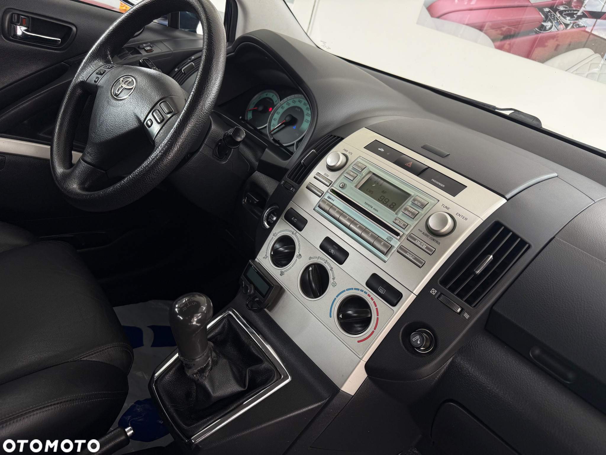 Toyota Corolla Verso 2.0 D-4D - 30