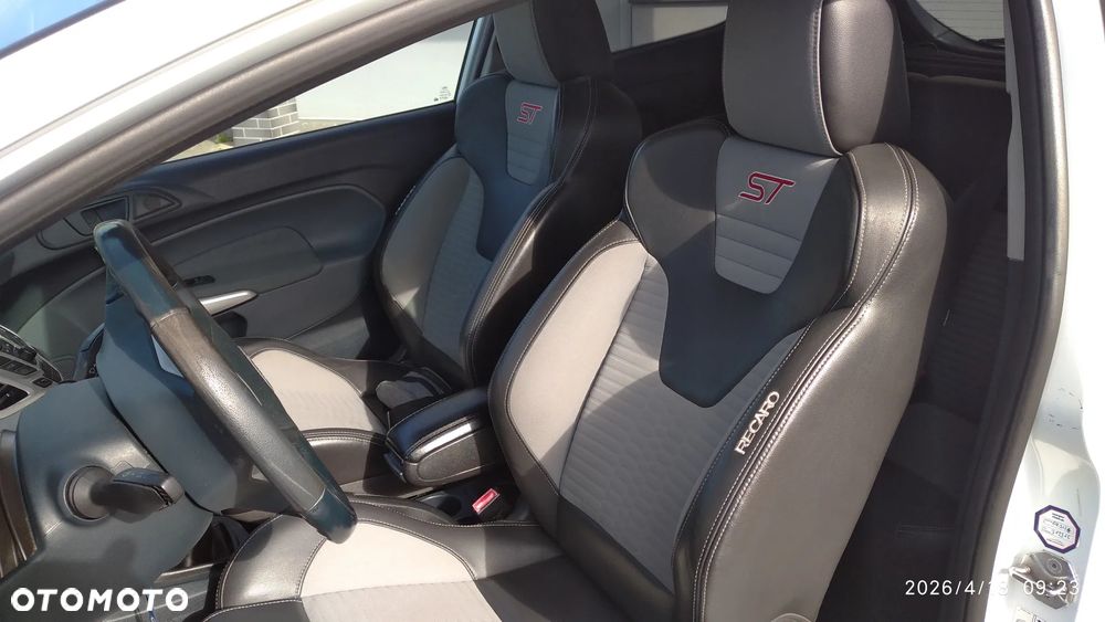 Ford Fiesta 1.6 Ti-VCT Sport - 2