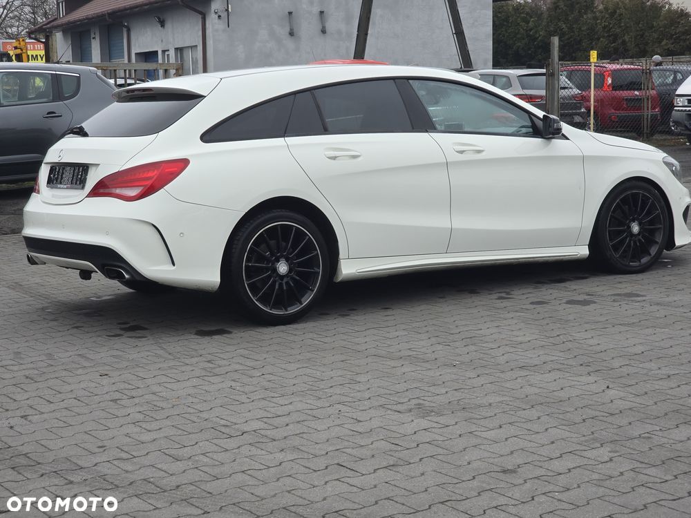 Mercedes-Benz CLA 180 AMG Line - 5