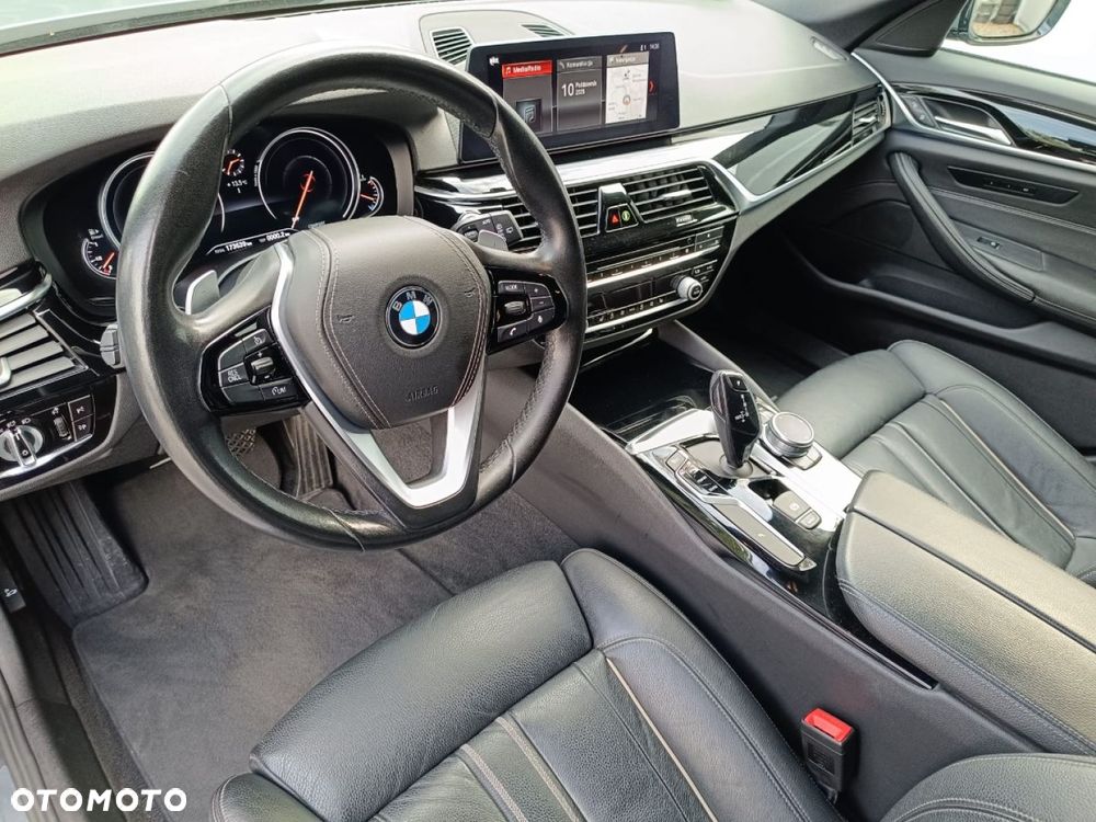 BMW Seria 5 - 28