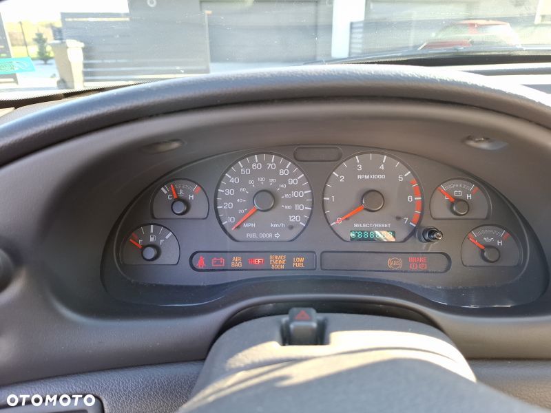 Ford Mustang 4.0 V6 - 33