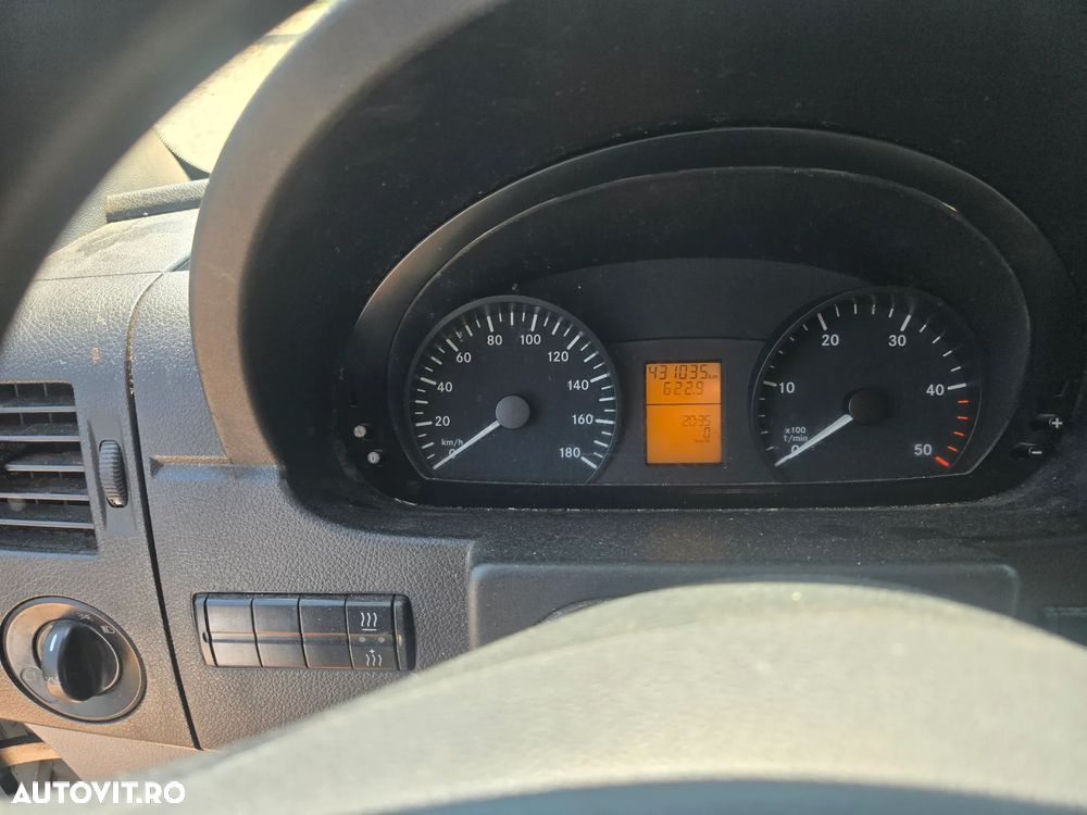 Mercedes-Benz Sprinter - 10