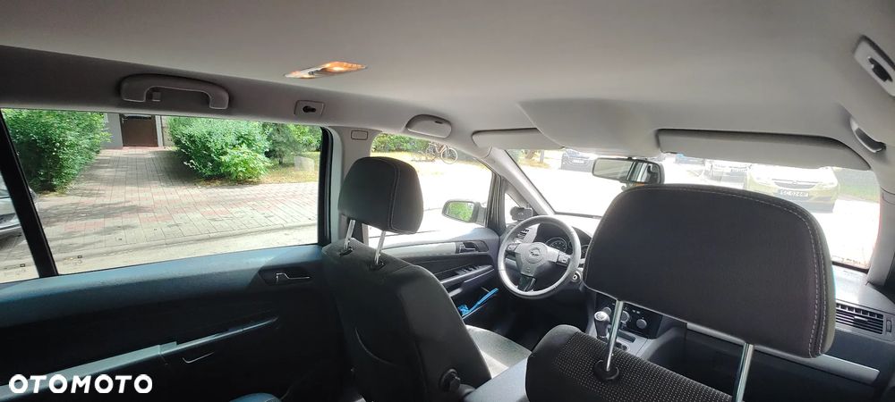 Opel Zafira 1.8 Cosmo - 14