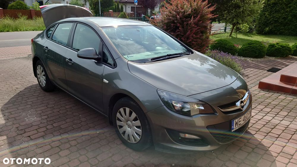 Opel Astra 1.4 T Active EU6 - 1