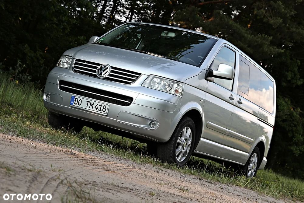 Volkswagen Multivan - 2