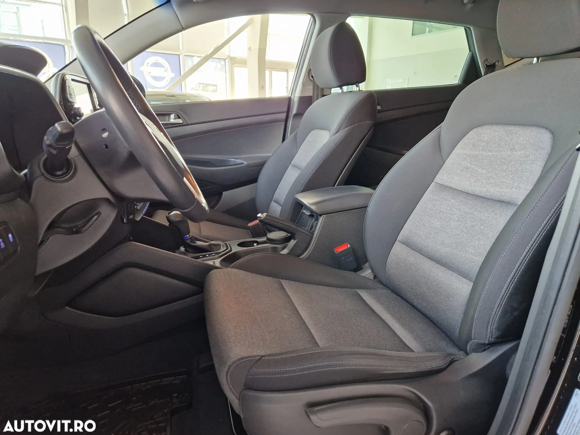 Hyundai Tucson 1.6 T-GDi 4WD 7DCT Style - 9