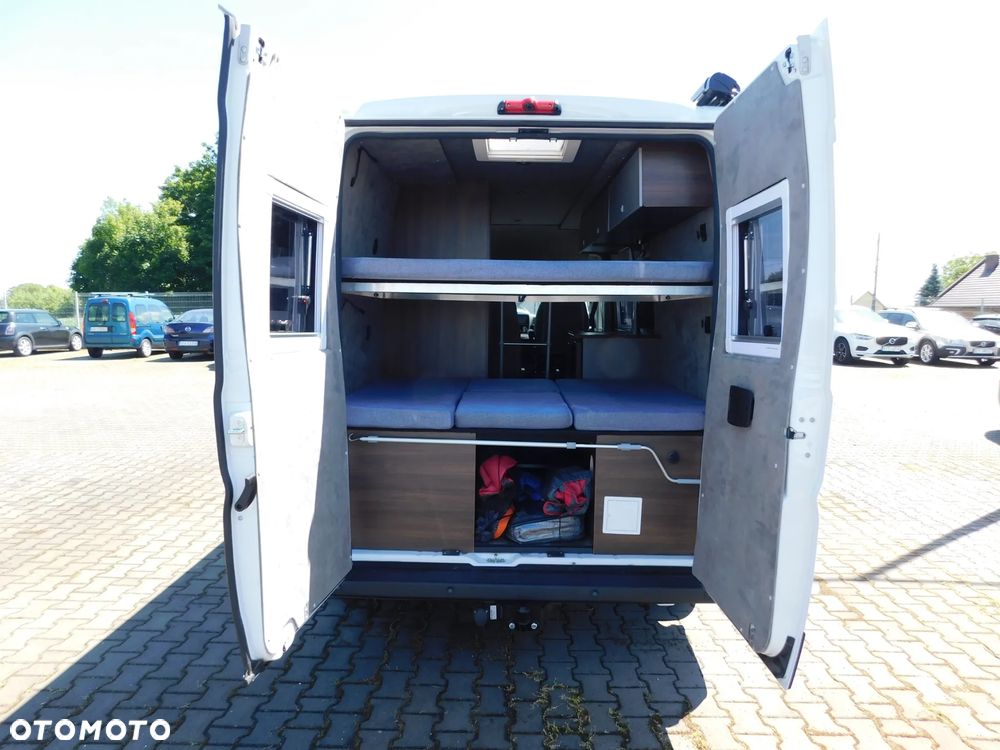 Fiat Ducato Campervan 4 osobowy , 2 łóżka 150x185 Klima Postojowa FV23% - 7