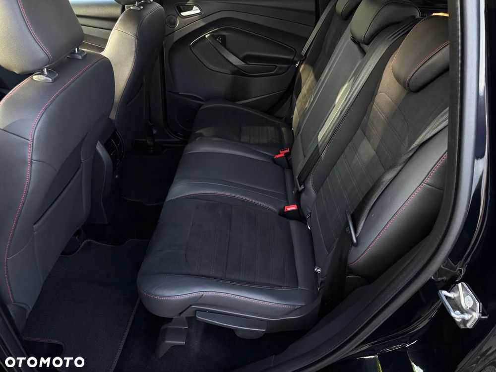 Ford Kuga 2.0 TDCi 4x4 ST-Line - 34