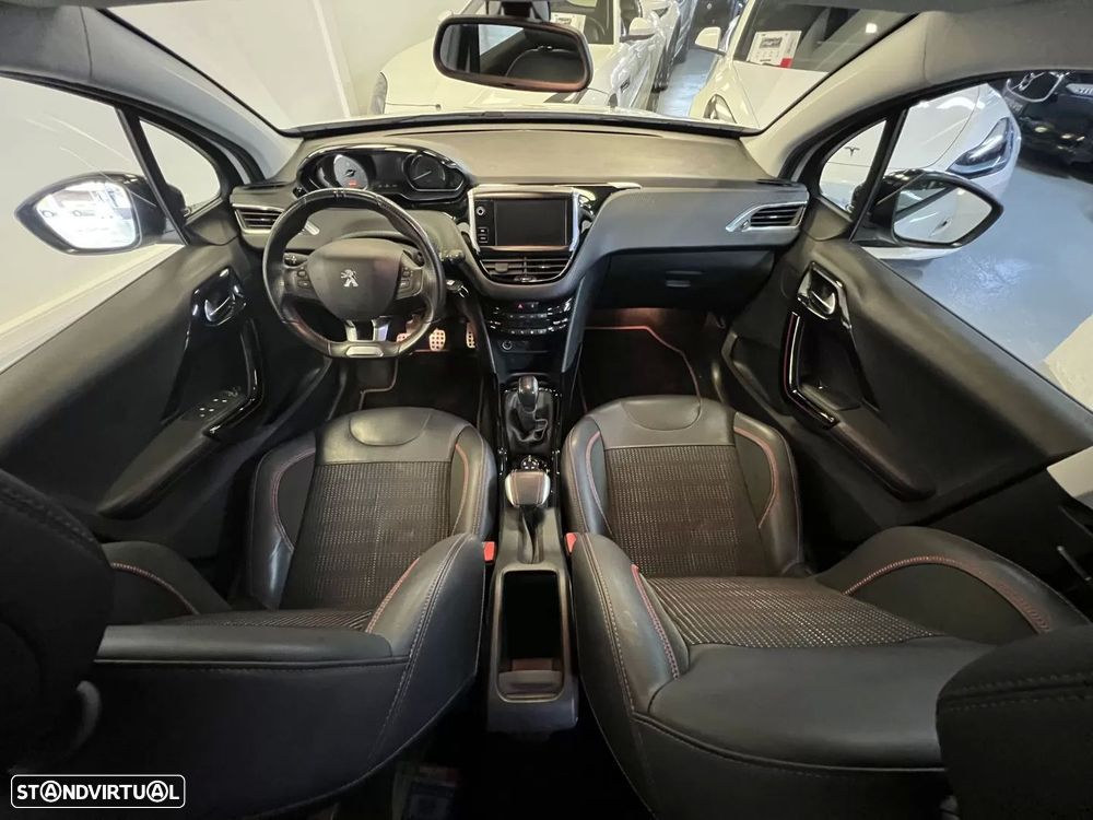 Peugeot 2008 1.2 PureTech GT Line - 10