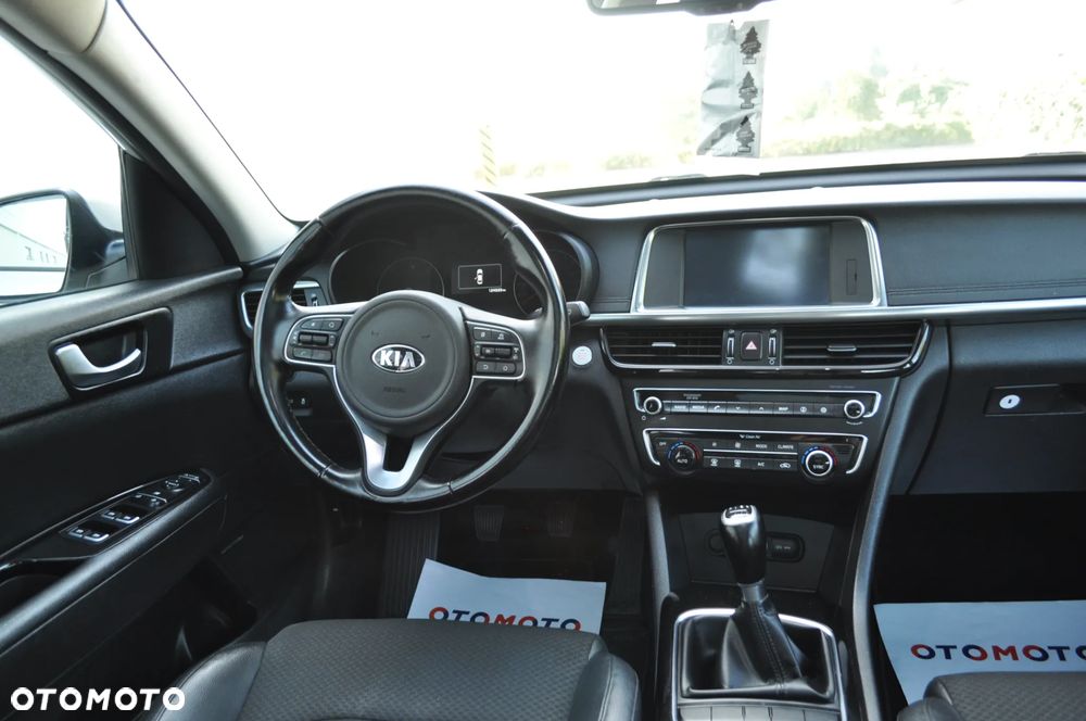 Kia Optima - 20