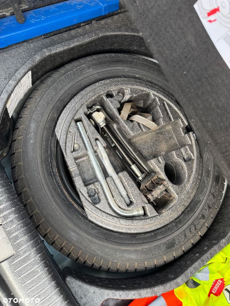 Volkswagen Golf 1.6 Tour - 6