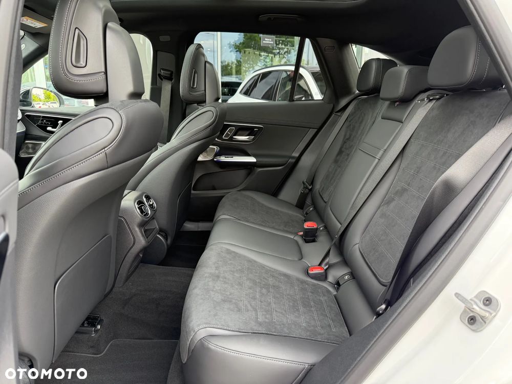 Mercedes-Benz GLC - 14