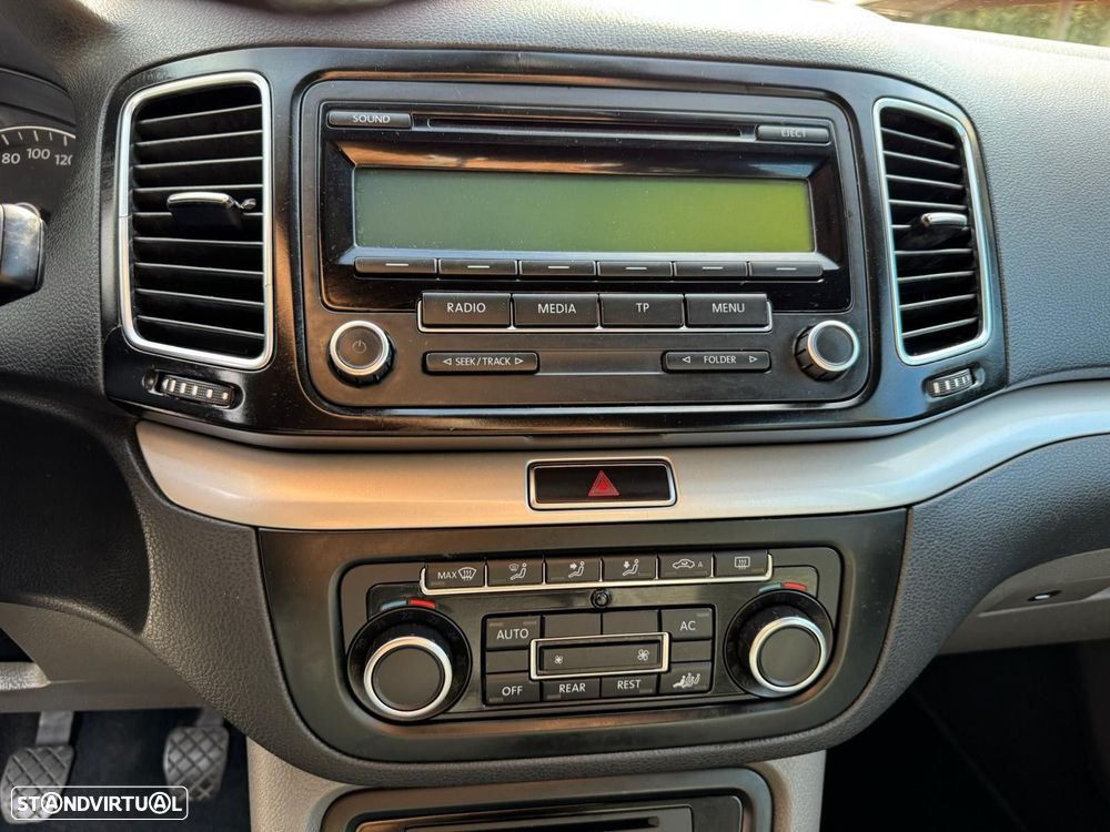 VW Sharan 2.0 TDI Confortline - 13