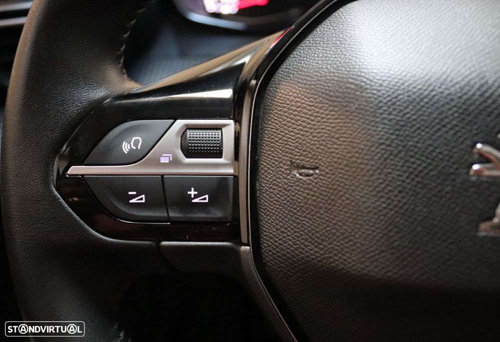 Peugeot 208 1.2 PureTech Active Pack - 13